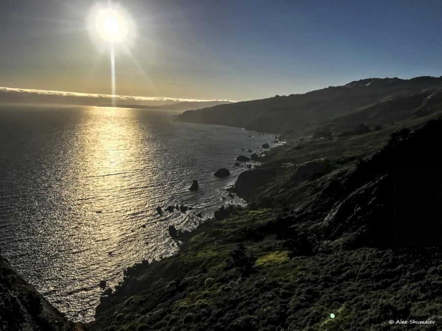 Muir Beach Outlook - место, где соединяется небо и земля Muir Beach Outlook - место, где соединяется небо и земля
