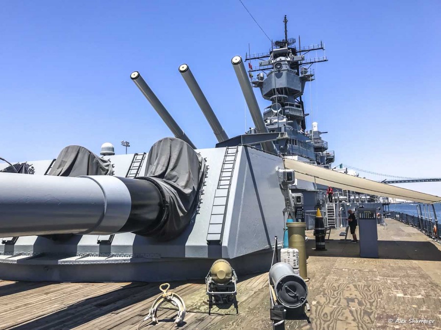 17-USS-Iowa-posledniy-lineynyy-korabl-v-istorii-flota.jpg